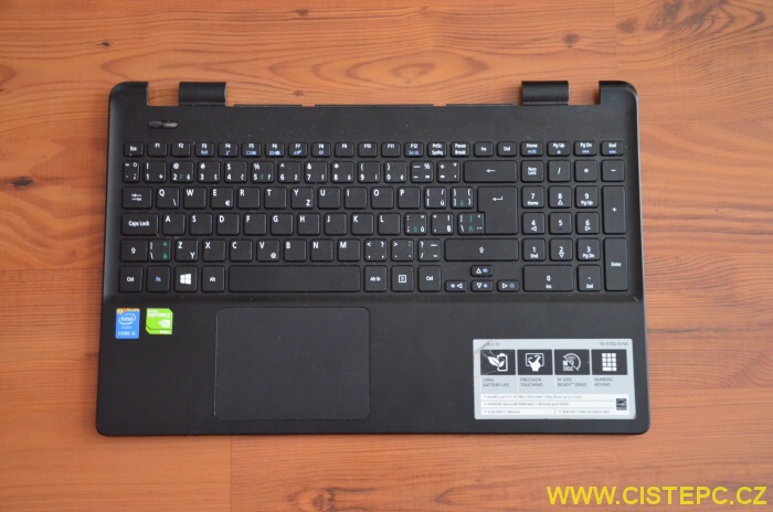 Jak vyměnit pevný disk u notebooku Acer 2